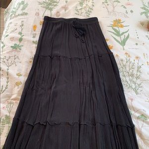 simple black maxi skirt